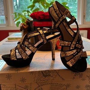 Vince Camuto Padrita Platform Sandals in Gold Glitter & Blk Suede Sz 7 1…